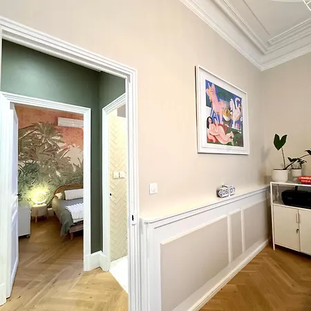 Apartment De Luxe A Deux Pas Des Halles, Quai Valliere Narbonne